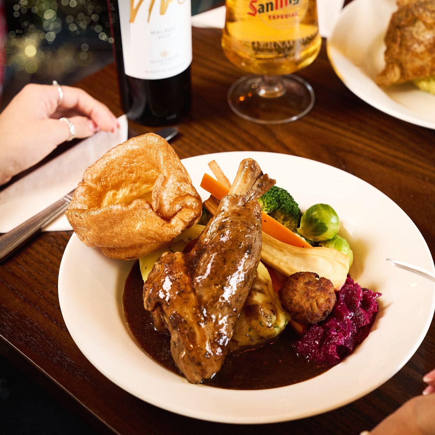 Christmas Day 2025 Lunch, Dinner & Dining at The Viaduct Tavern in Kidderminster